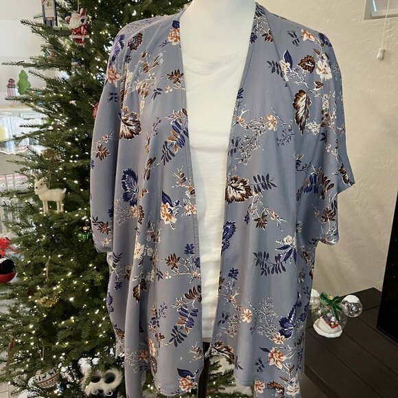 ANGIE KIMONO IN BLUE SIZE SMALL - NWOT (453) - Picture 1 of 2